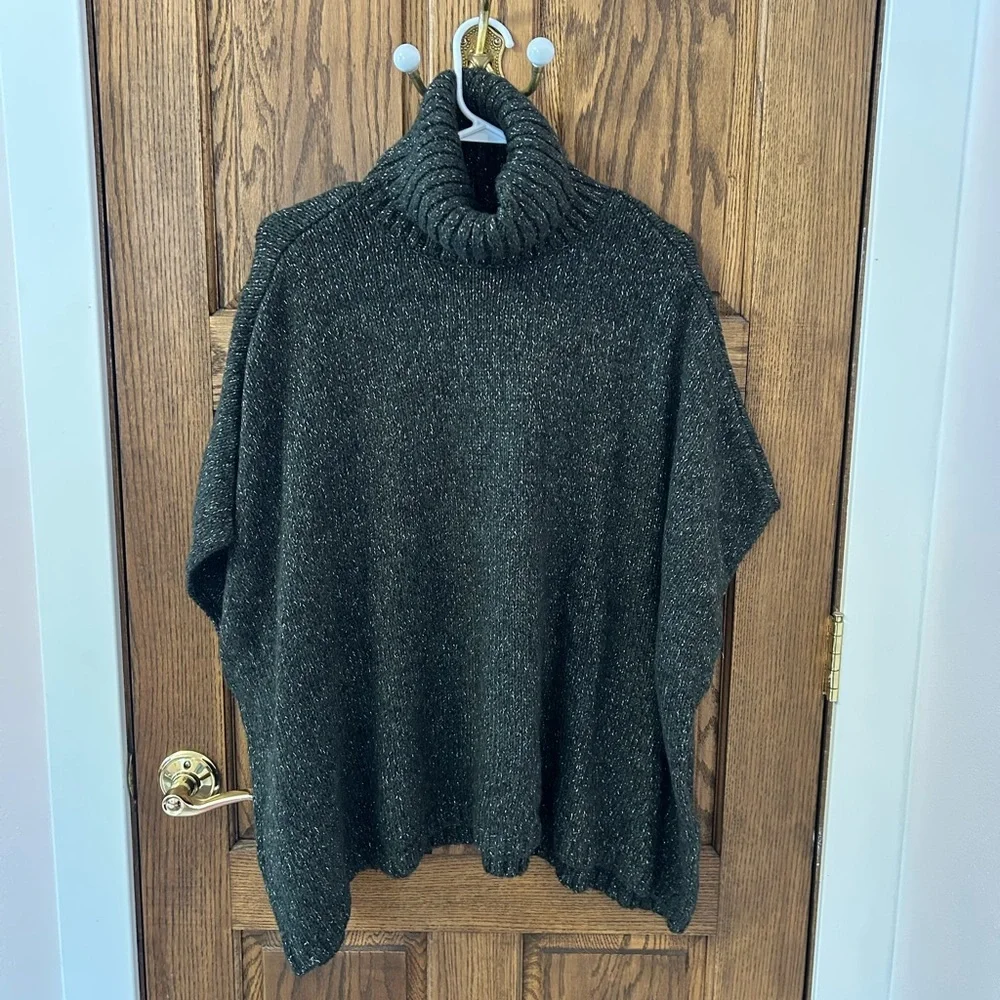 LOFT Dark Green Sparkly Short Sleeve Knit Turtleneck Poncho Sweater Medium NWT - Picture 1 of 8